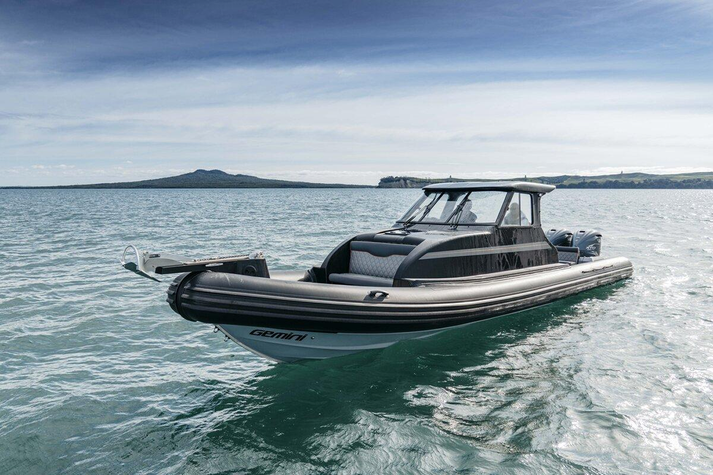 Inflatable Boats Guide: Rigid Inflatable Boats (RIB) & Gemini Boats